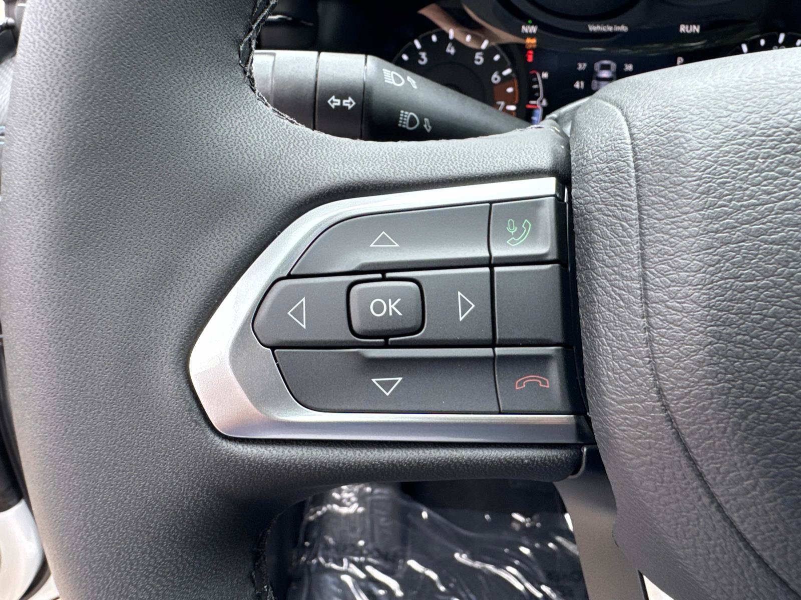 New 2026 Jeep Compass Latitude AWD/4WD image 29