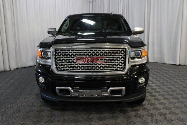Used 2015 GMC Sierra 1500 Denali w/ Driver Alert Package image 2