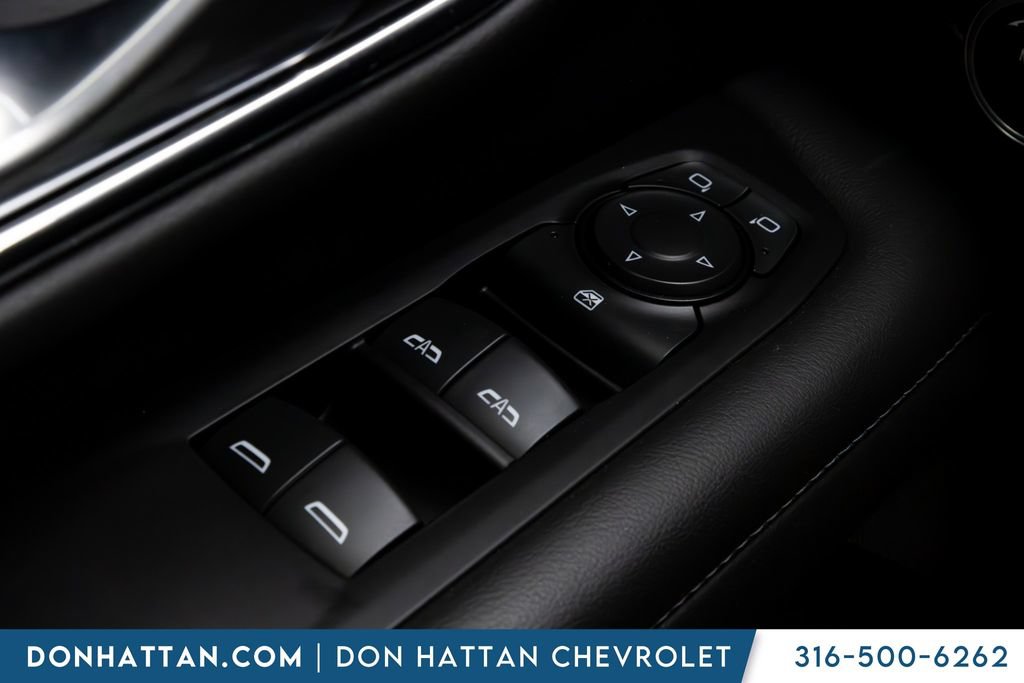 Used 2022 GMC Yukon SLE AWD/4WD image 12