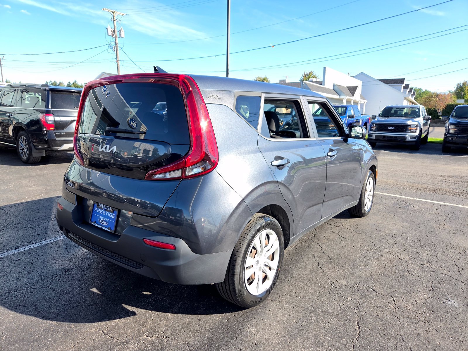 Used 2022 Kia Soul LX FWD image 4