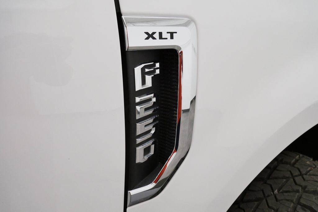 Used 2021 Ford F250 XLT w/ XLT Premium Package image 11