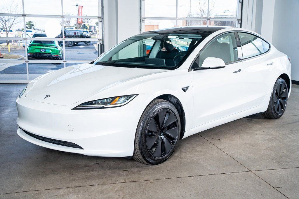 Used 2025 Tesla Model 3 Long Range image 11