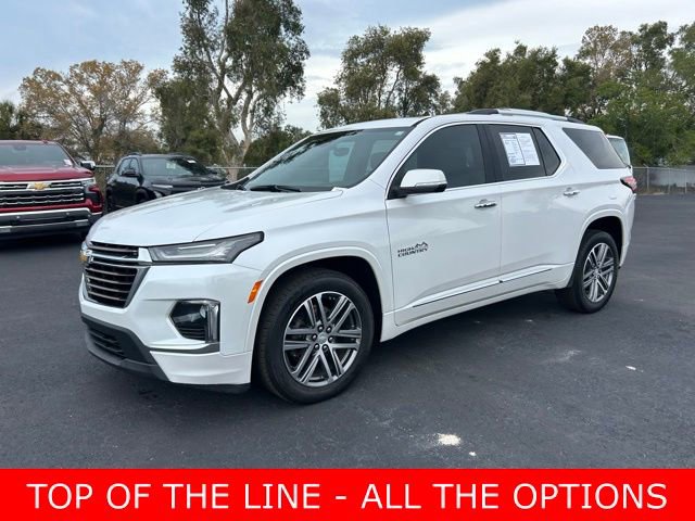 Used 2023 Chevrolet Traverse High Country image 3