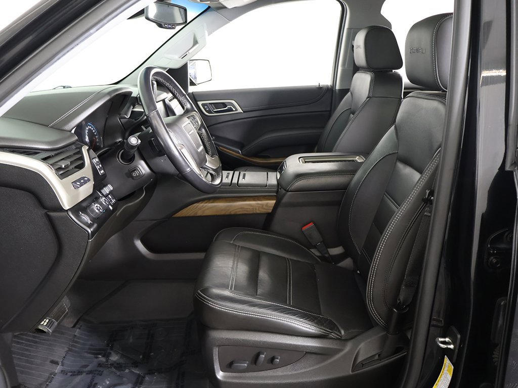 Used 2019 GMC Yukon Denali w/ Denali Ultimate Package image 37