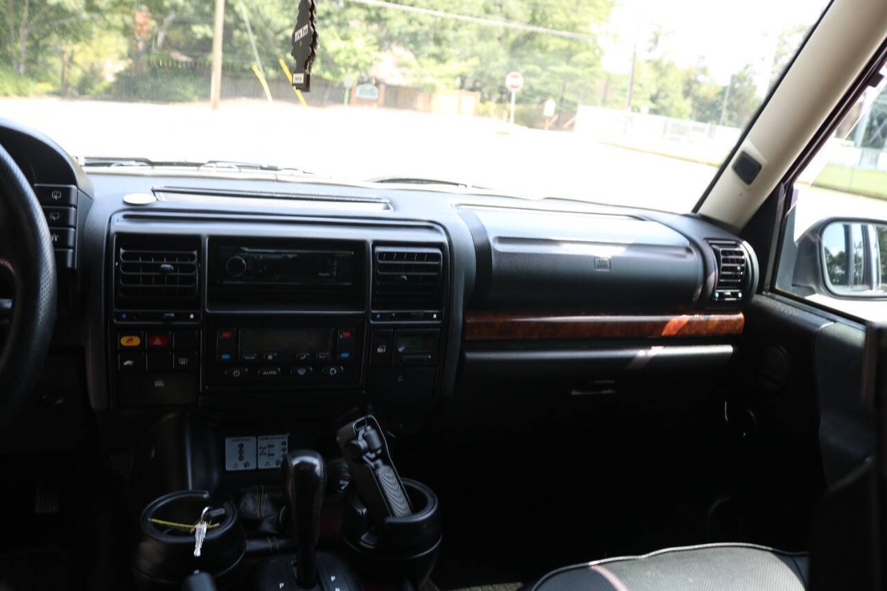 Used 2004 Land Rover Discovery HSE AWD/4WD image 24