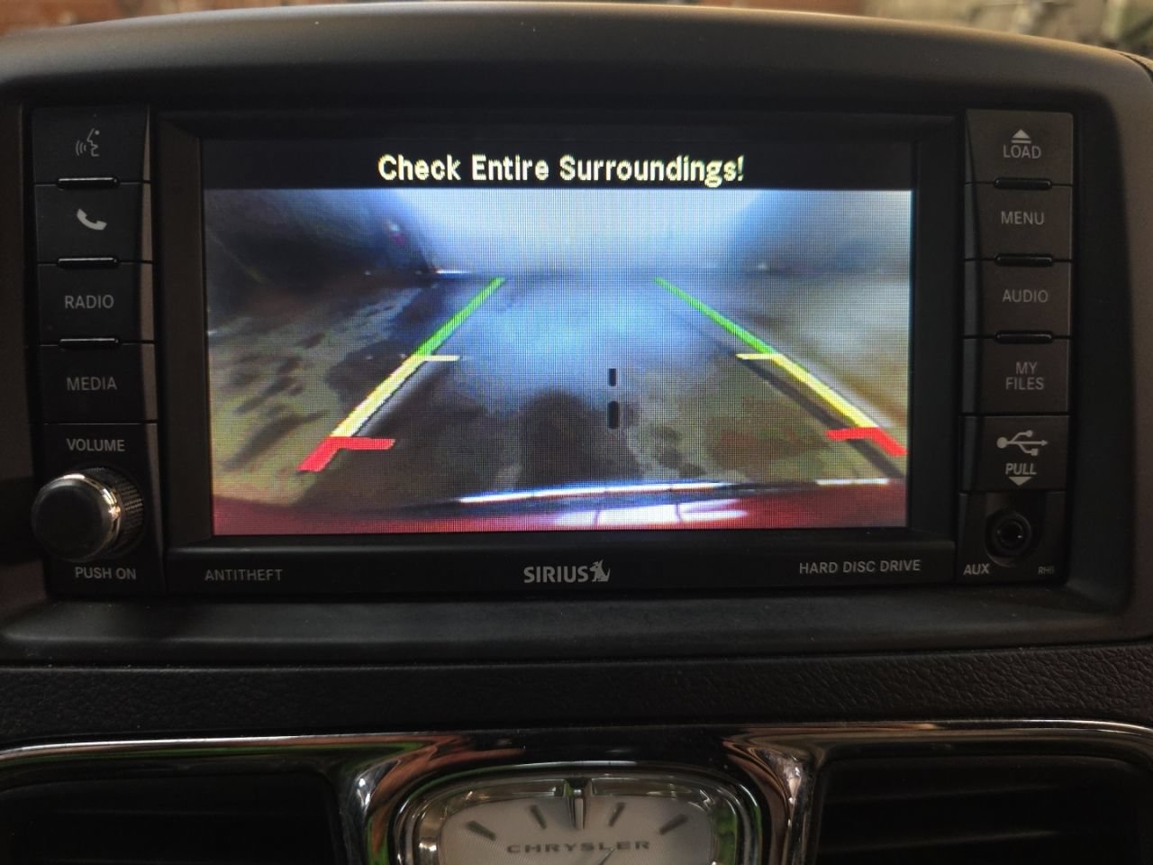 Used 2015 Chrysler Town & Country Limited Platinum FWD image 24