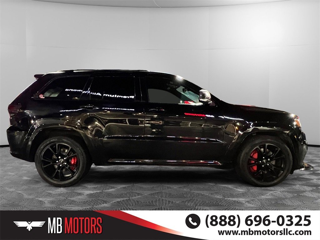 Used 2017 Jeep Grand Cherokee SRT image 2