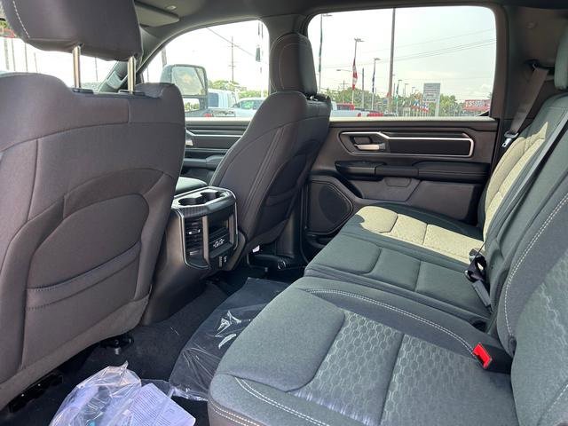 New 2026 RAM 1500 4x4 Crew Cab image 14