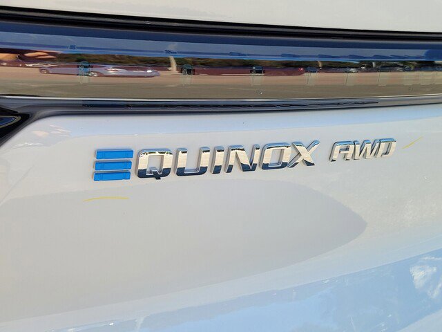New 2026 Chevrolet Equinox EV LT image 23