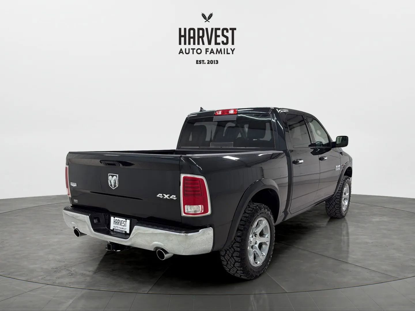 Used 2018 RAM 1500 Laramie w/ Convenience Group AWD/4WD image 6