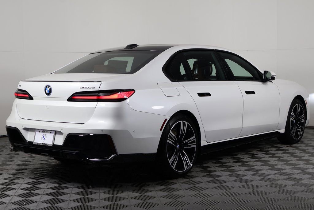 New 2026 BMW i7 eDrive50 w/ Executive Package RWD image 2