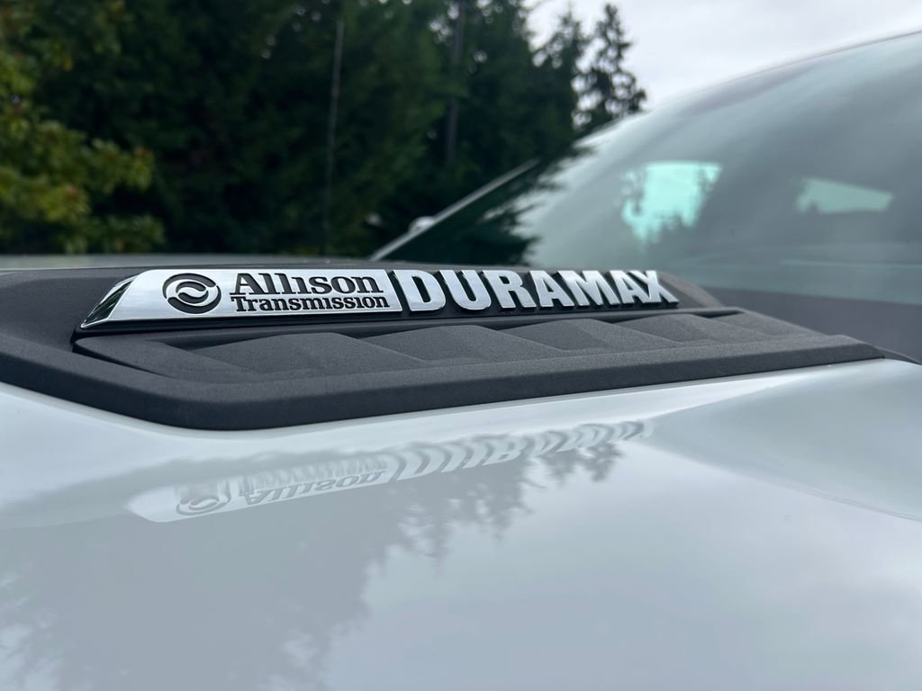 Used 2024 Chevrolet Silverado 2500 LTZ w/ LTZ Plus Package image 32