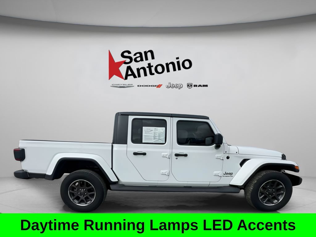 Certified 2021 Jeep Gladiator Overland AWD/4WD image 16