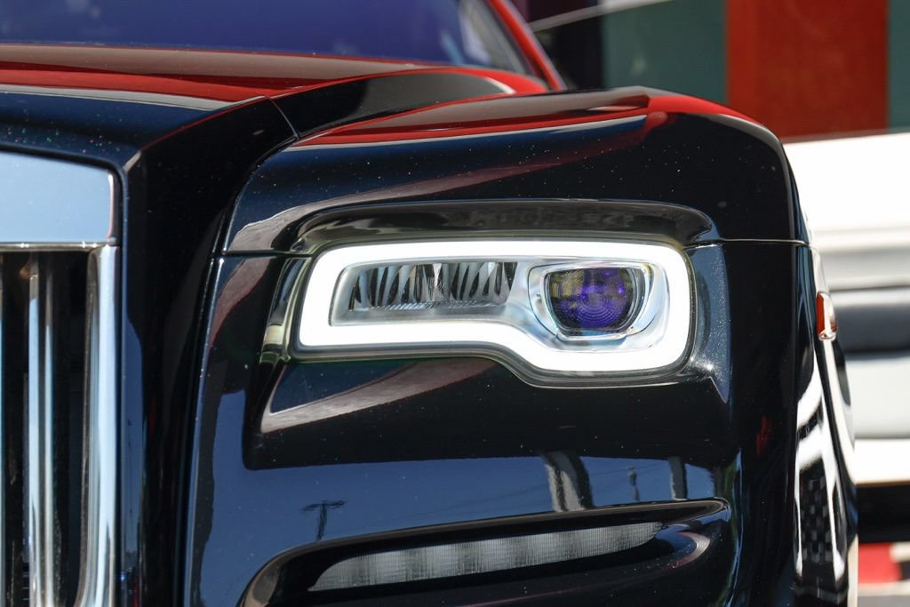 Used 2019 Rolls-Royce Wraith RWD image 5