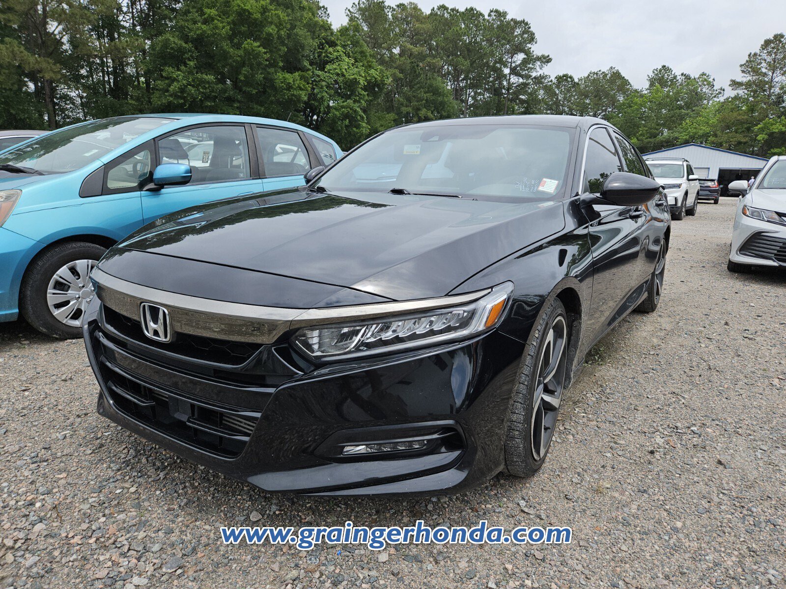 Used 2019 Honda Accord Sport image 2