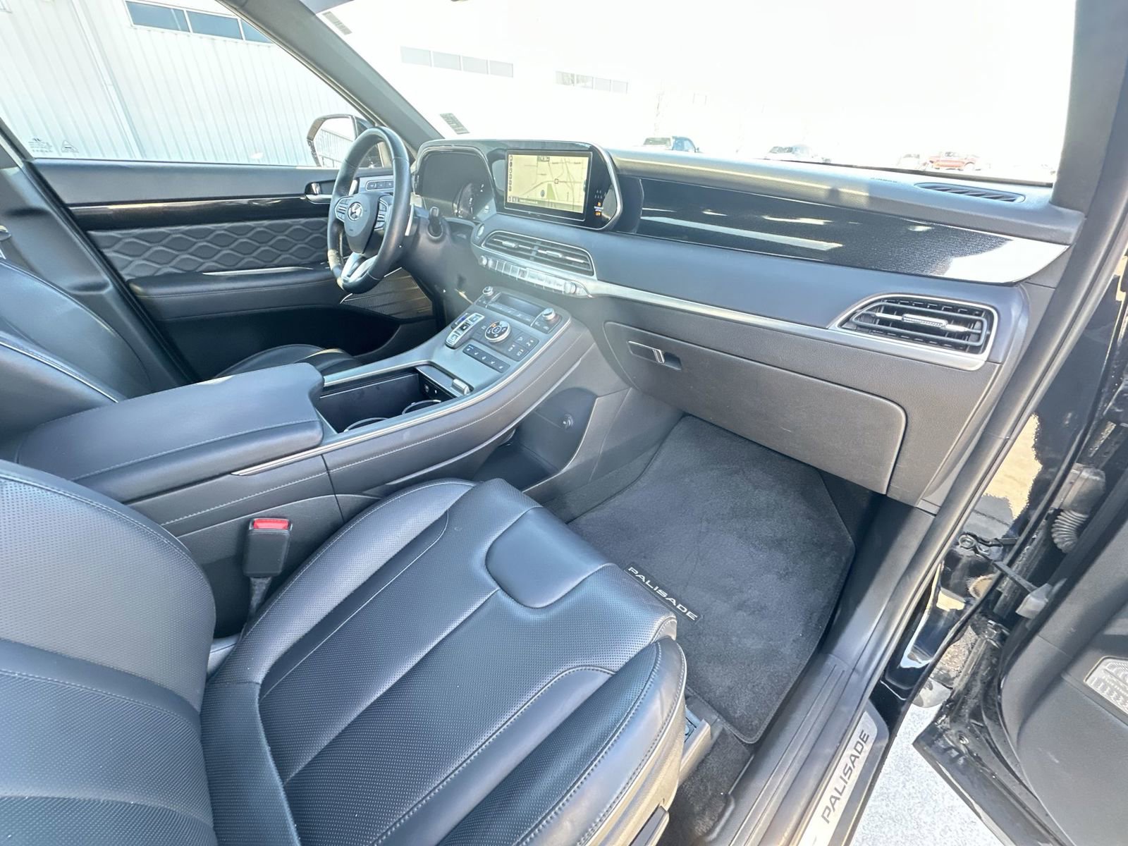 Used 2021 Hyundai Palisade Calligraphy image 30