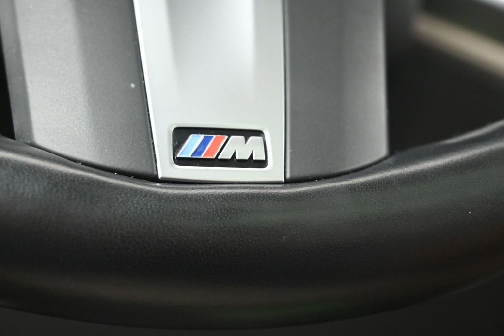 Used 2024 BMW X7 xDrive40i w/ Executive Package image 32