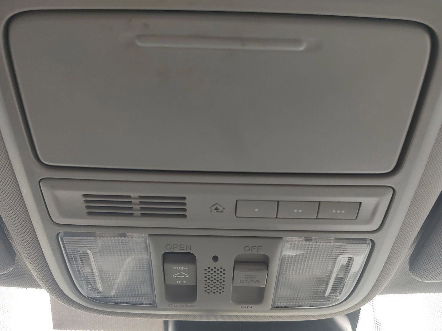 Used 2017 Honda Odyssey EX-L image 10