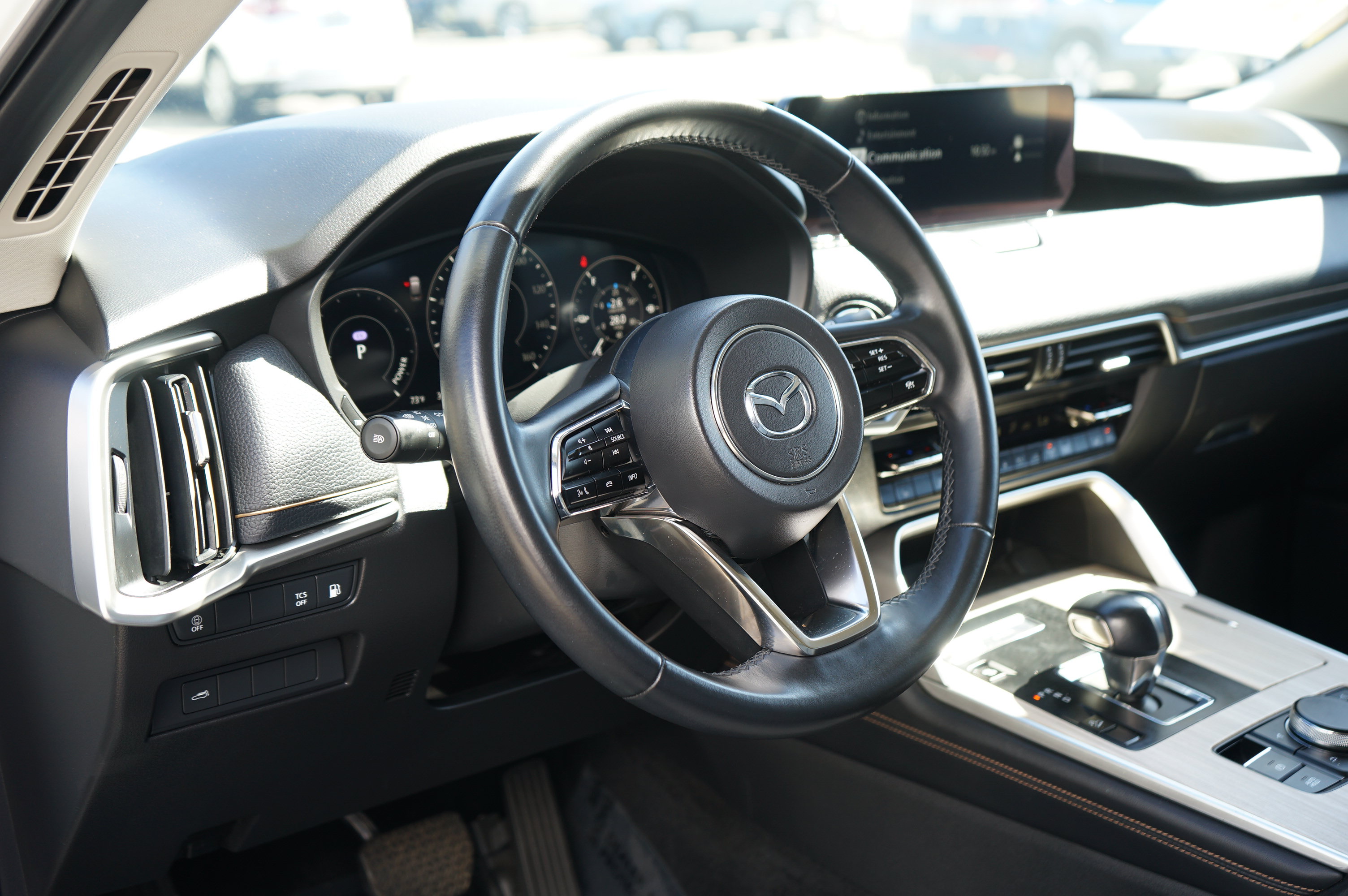Certified 2024 MAZDA CX-90 Plug-In Hybrid w/ Preferred AWD/4WD image 11