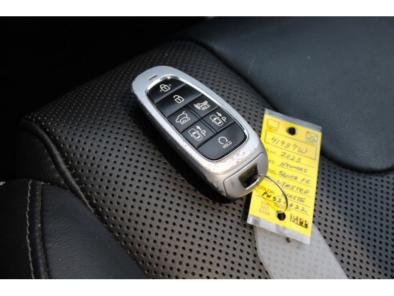 Used 2023 Hyundai Santa Fe Limited image 14