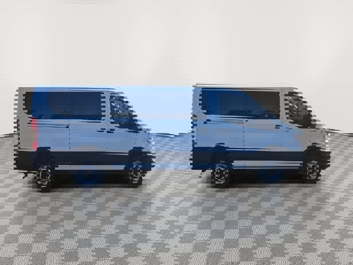 Used 2023 Ford Transit 350 XL image 9