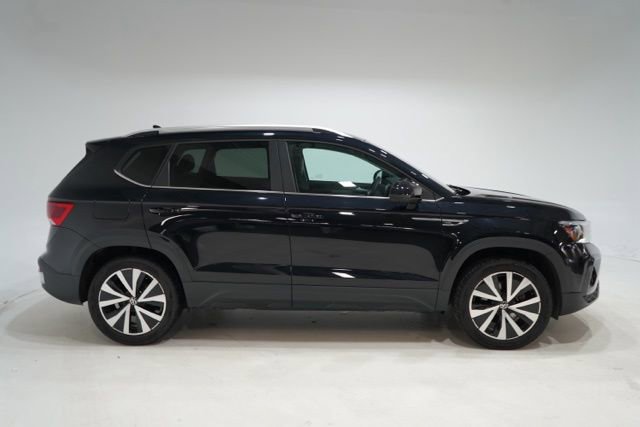 Used 2022 Volkswagen Taos SE image 9