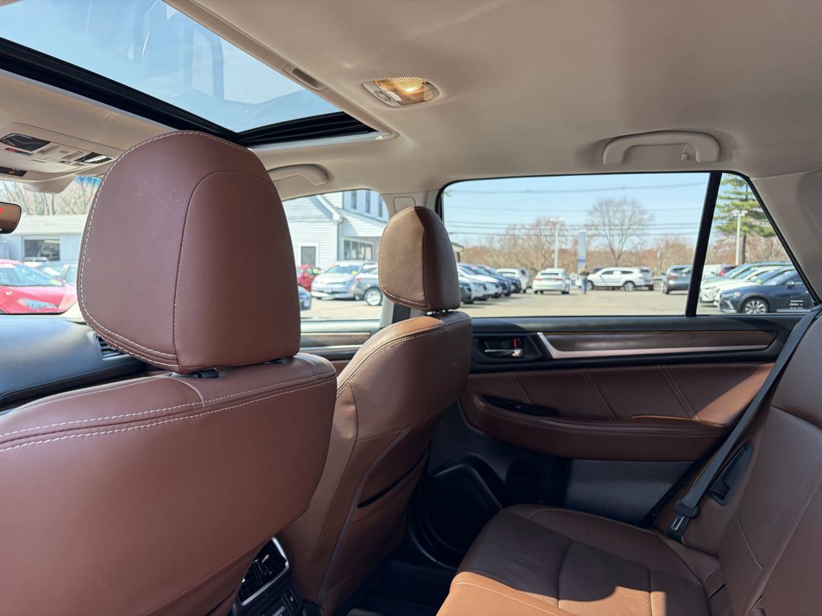 Used 2018 Subaru Outback 2.5i Touring image 22