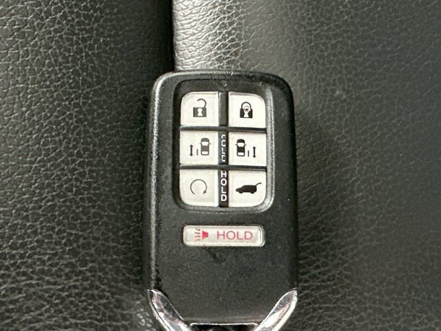 Used 2023 Honda Odyssey EX-L image 17