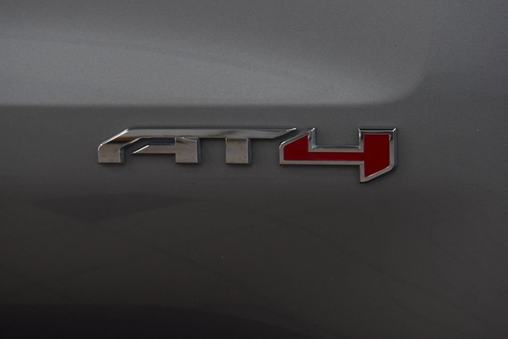 Used 2023 GMC Sierra 1500 AT4 w/ Technology Package AWD/4WD image 16