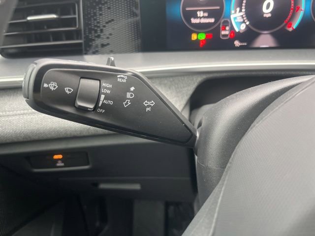 New 2026 Volkswagen Tiguan S AWD/4WD image 11