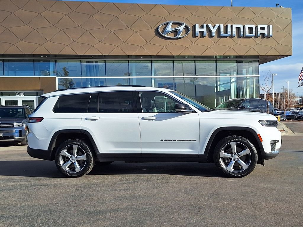 Used 2021 Jeep Grand Cherokee L Limited w/ Trailer Tow Group (B) image 2