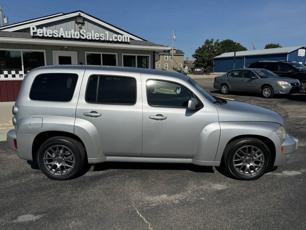 Used 2010 Chevrolet HHR LT FWD image 13