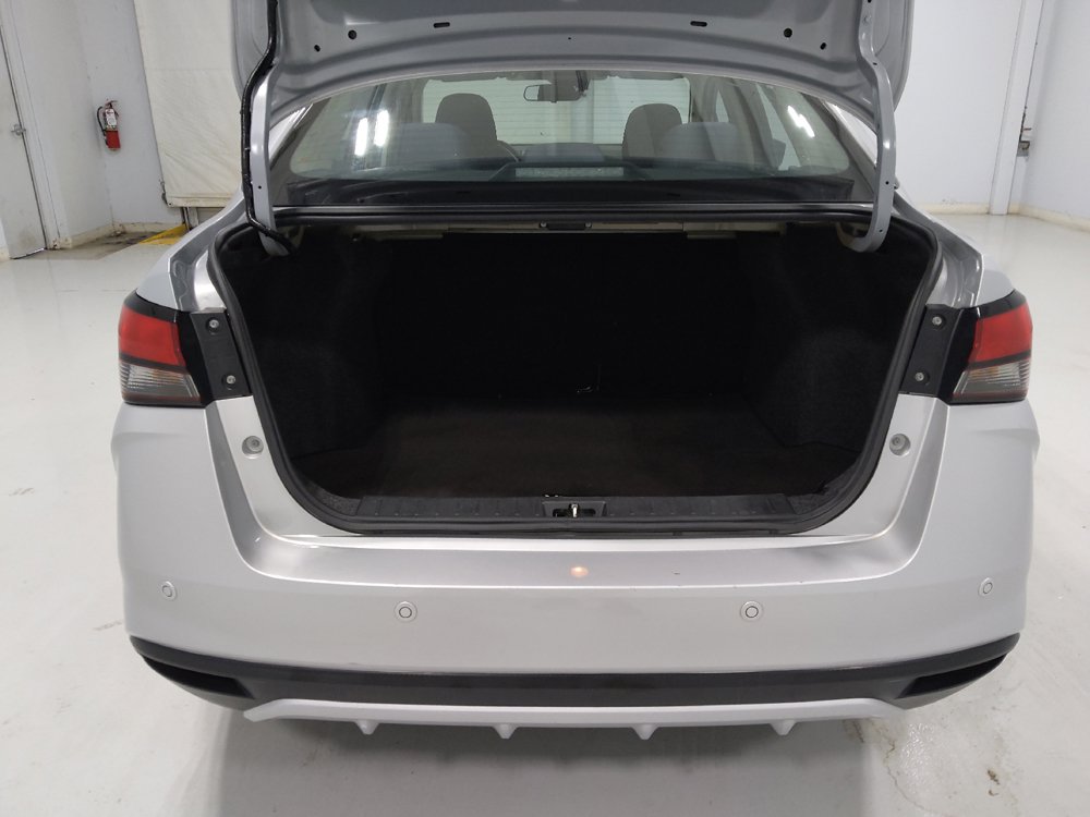 Used 2023 Nissan Versa SV FWD image 29