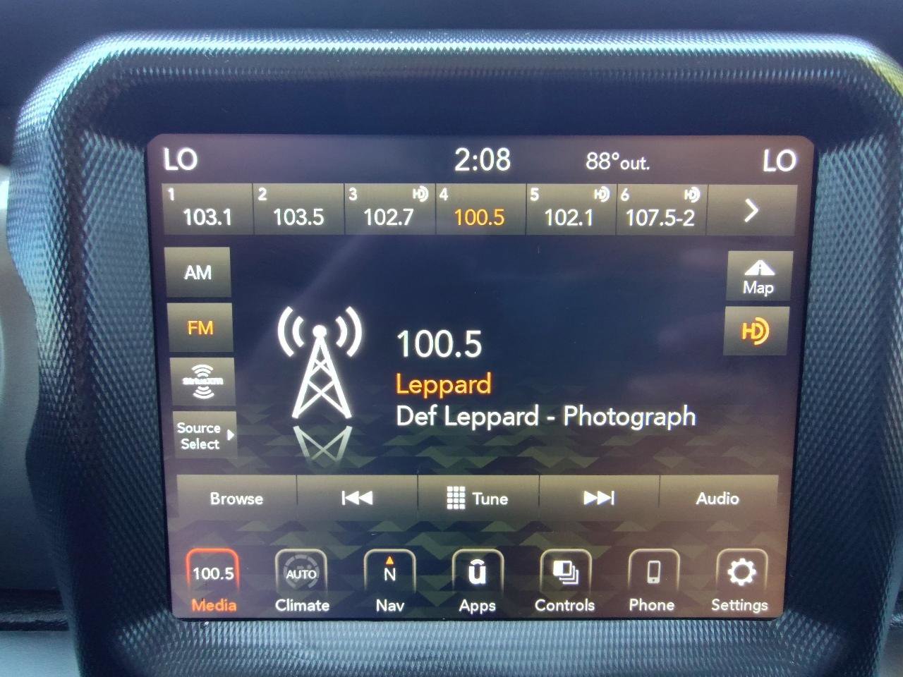 Used 2021 Jeep Gladiator Sport AWD/4WD image 29