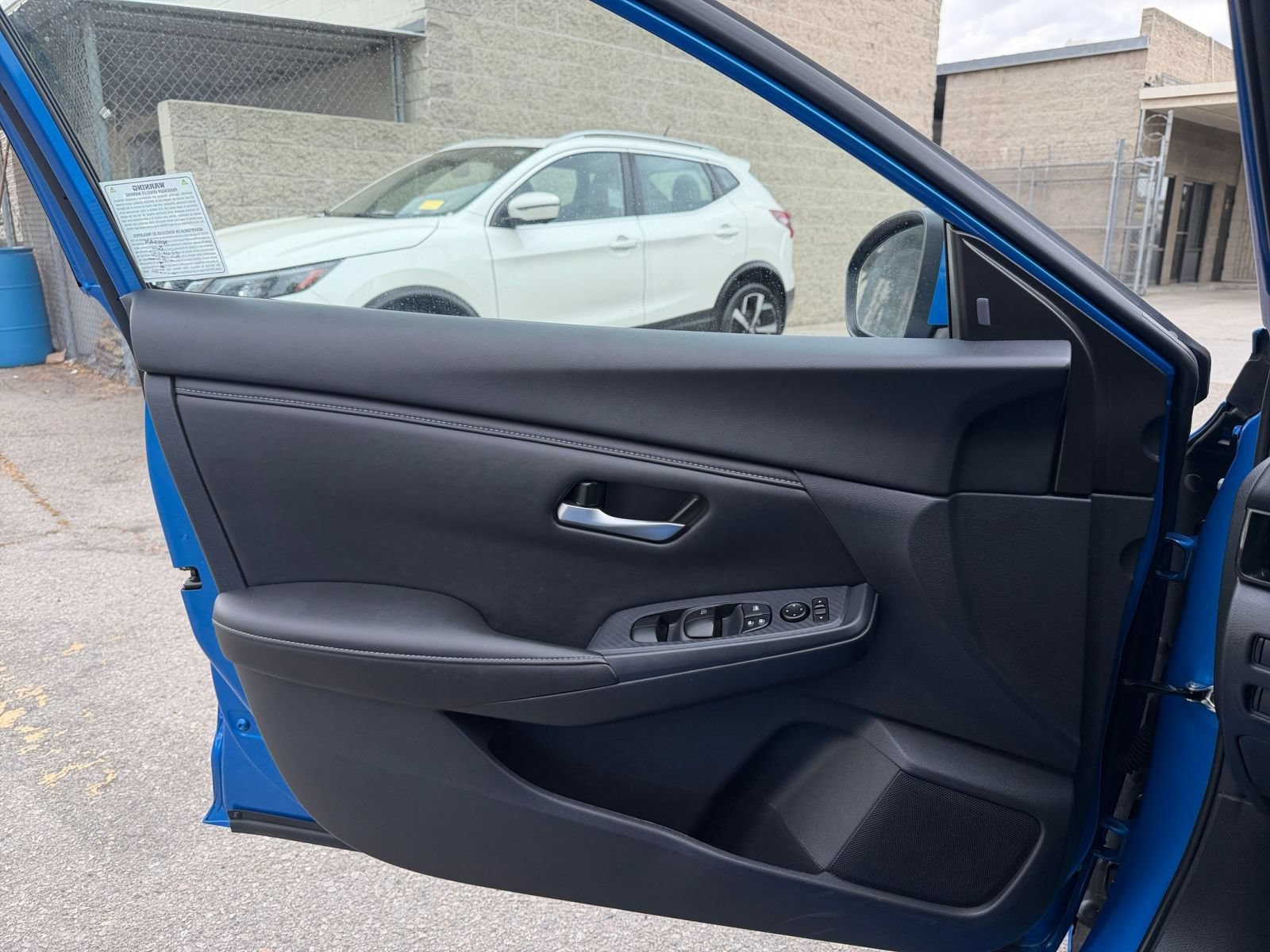 Used 2025 Nissan Sentra SV FWD image 18