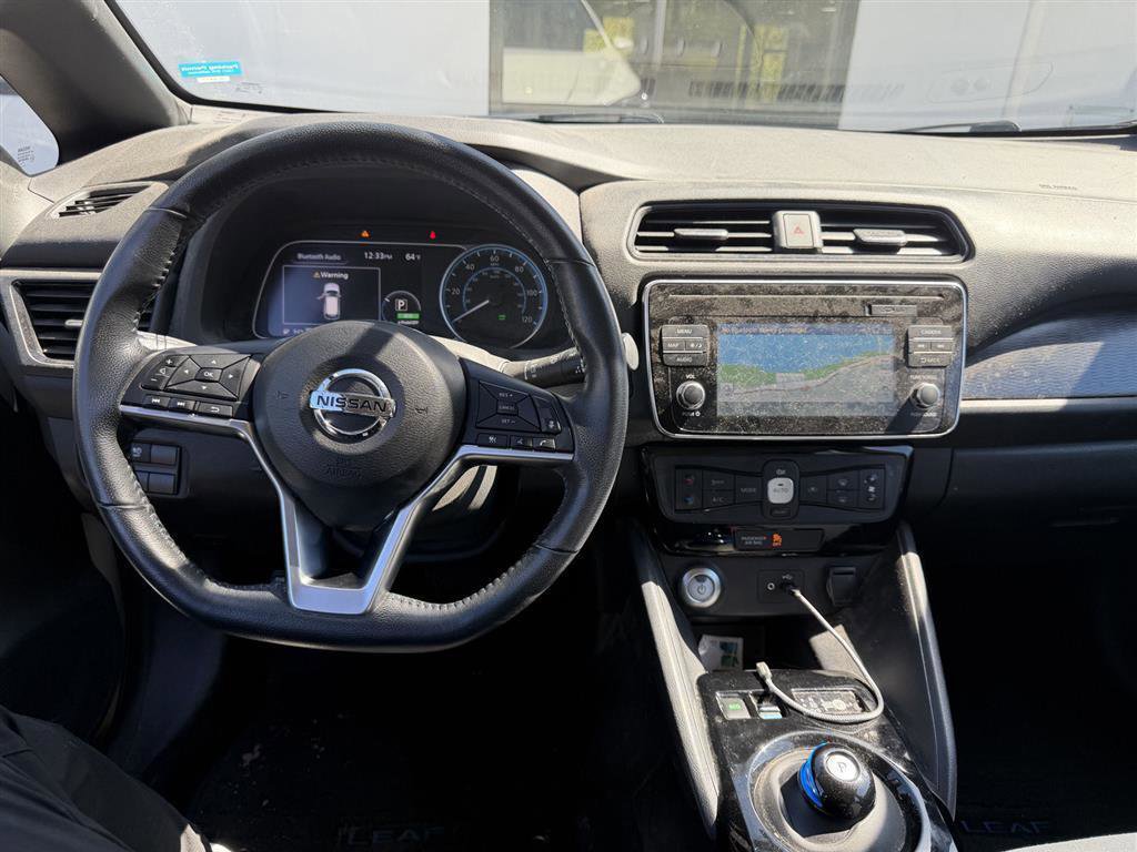Used 2019 Nissan Leaf SV FWD image 2