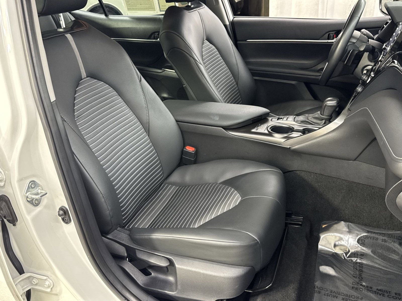 Used 2024 Toyota Camry SE w/ Cold Weather Package image 30