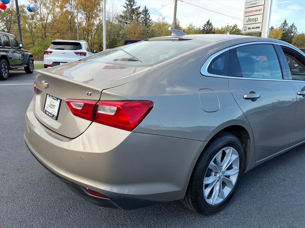 Used 2025 Chevrolet Malibu LT image 5