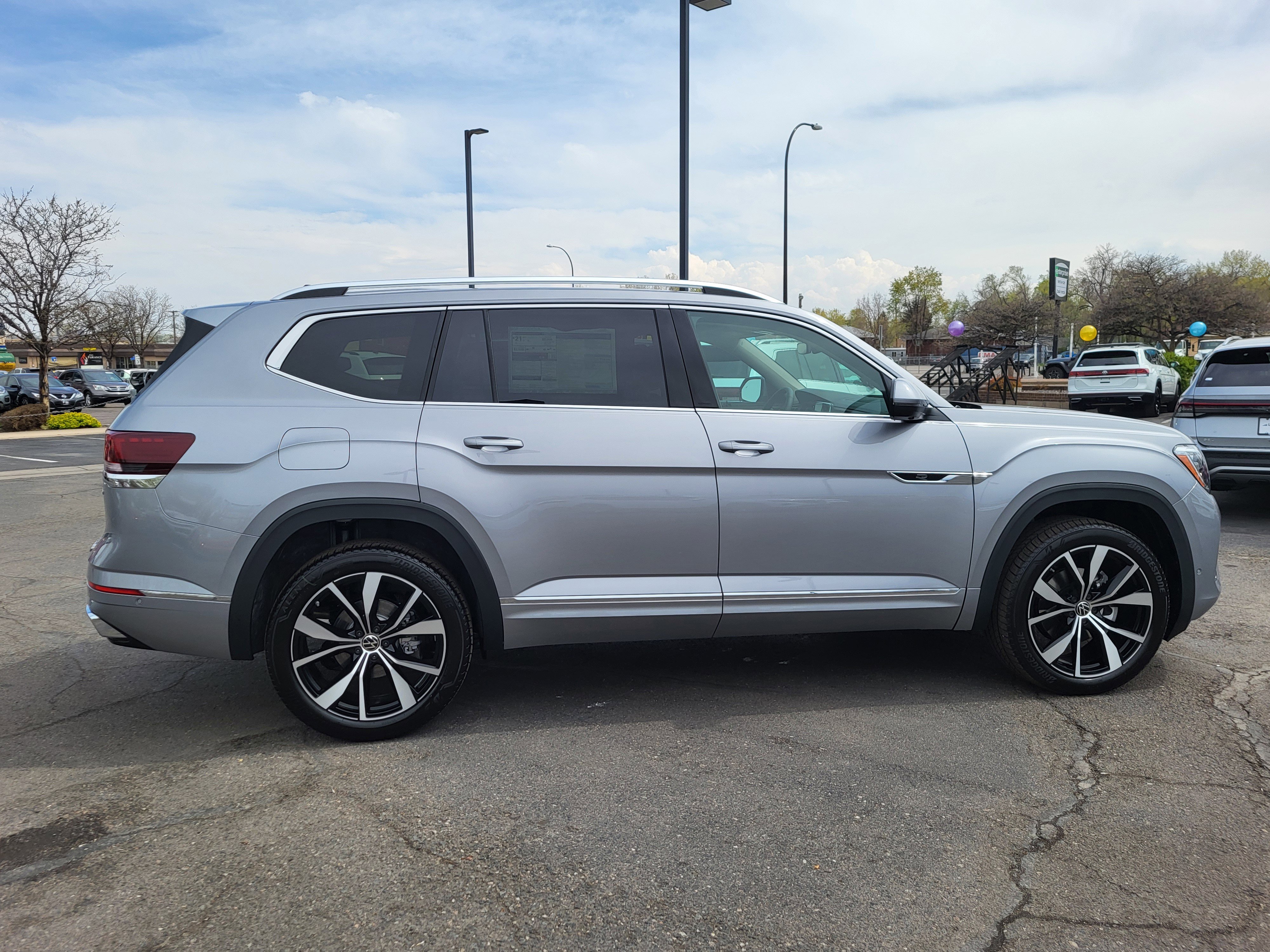 New 2025 Volkswagen Atlas SEL Premium R-Line image 6