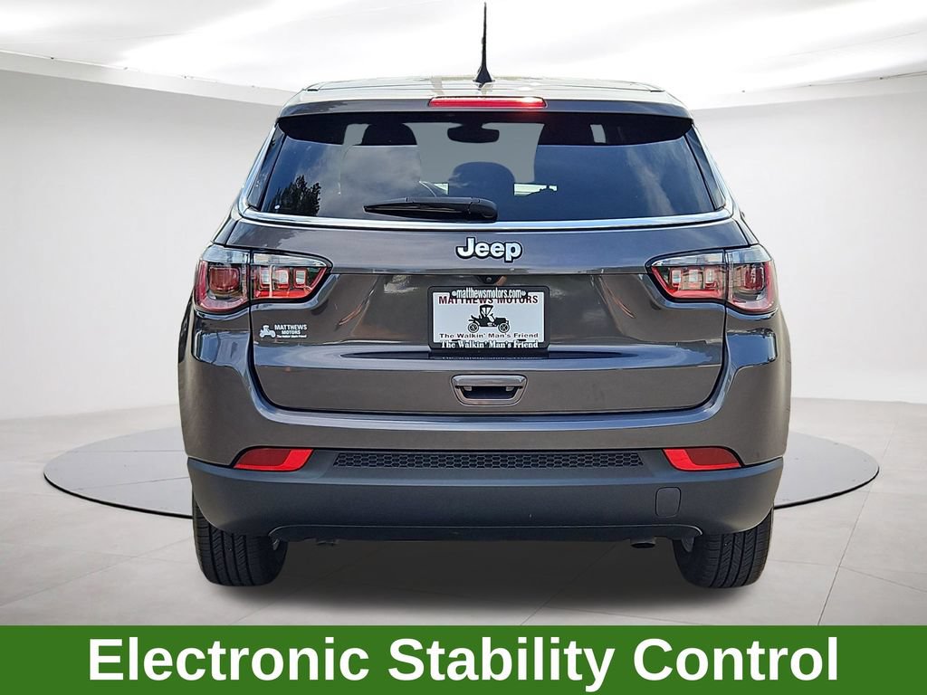 Used 2023 Jeep Compass Sport AWD/4WD image 6