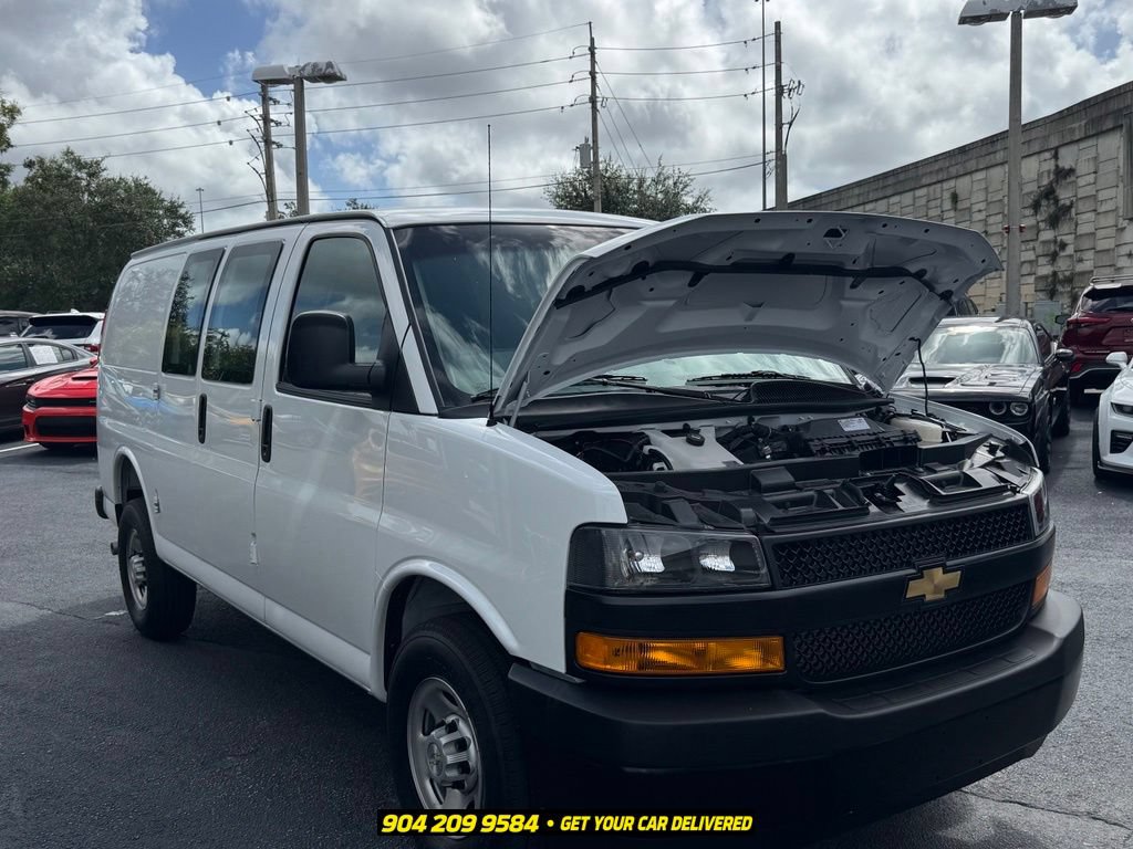 Used 2026 Chevrolet Express 2500 w/ Driver Convenience Package RWD image 35