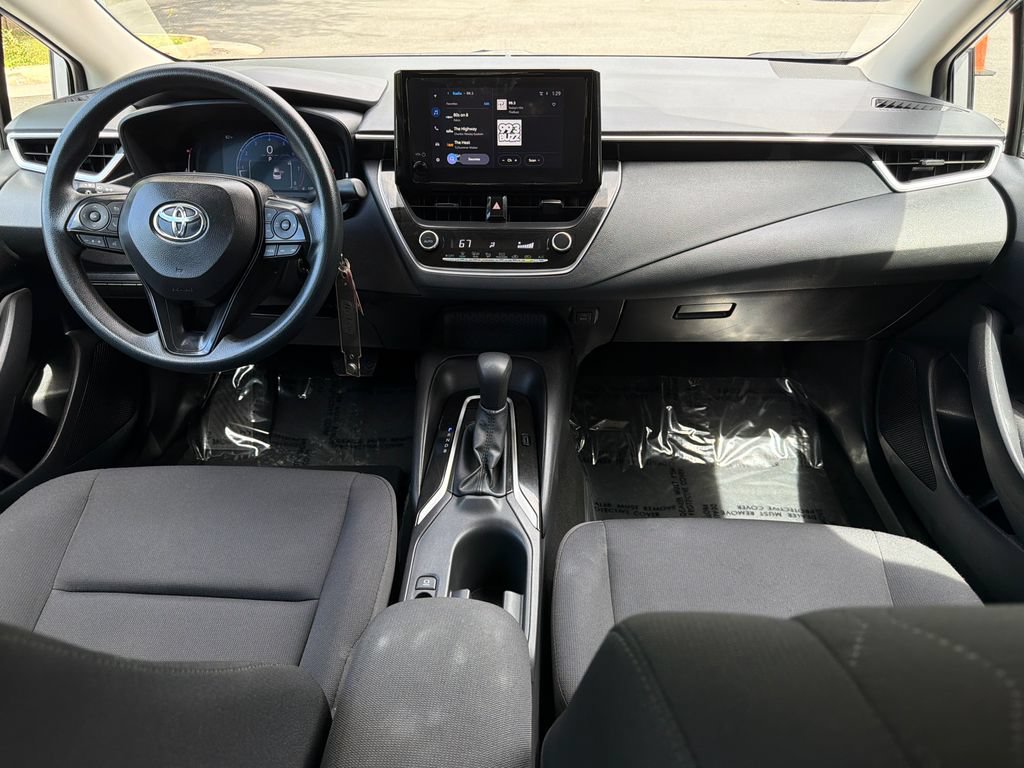 Used 2026 Toyota Corolla LE FWD image 13