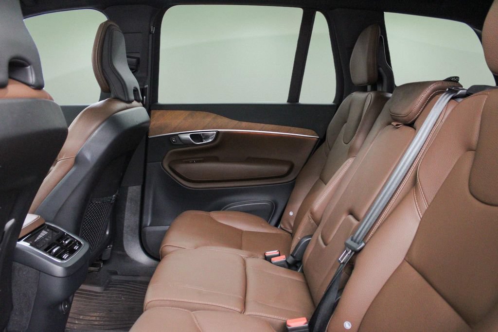 Used 2023 Volvo XC90 B6 Plus w/ Protection Package Premier AWD/4WD image 26