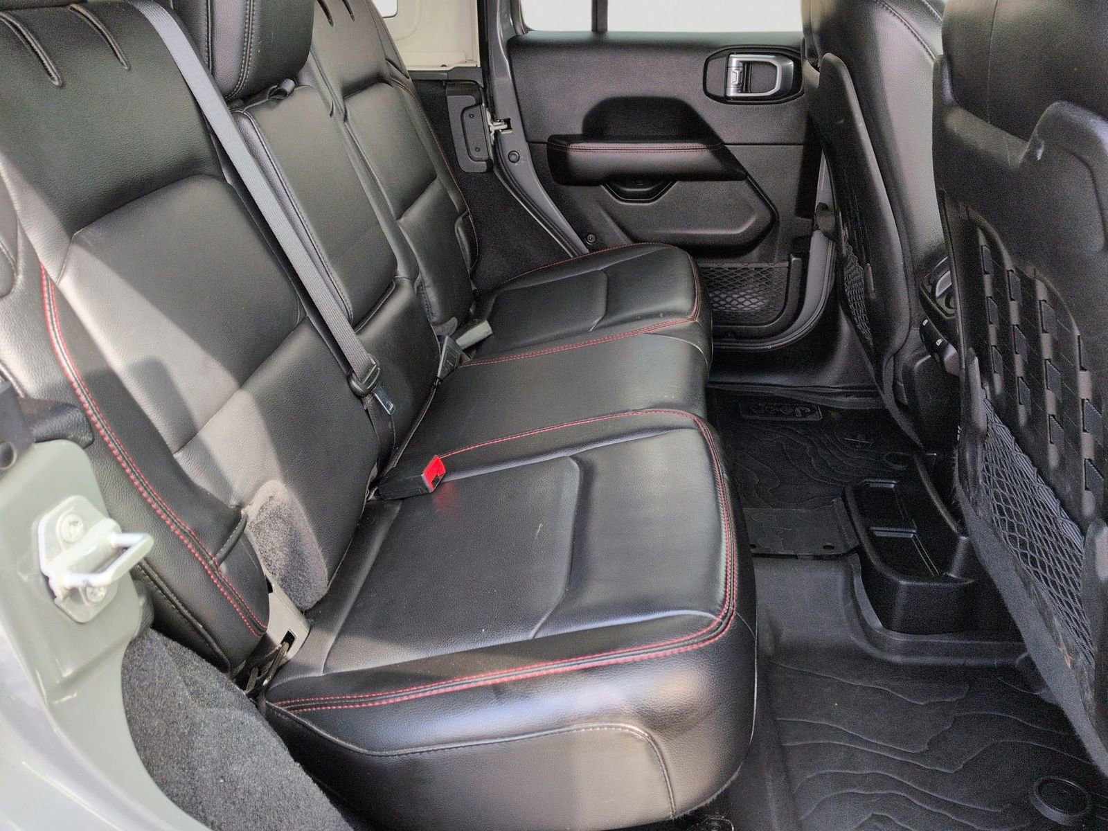 Used 2020 Jeep Wrangler Unlimited Rubicon w/ Uconnect 4C Nav & Sound Group image 23