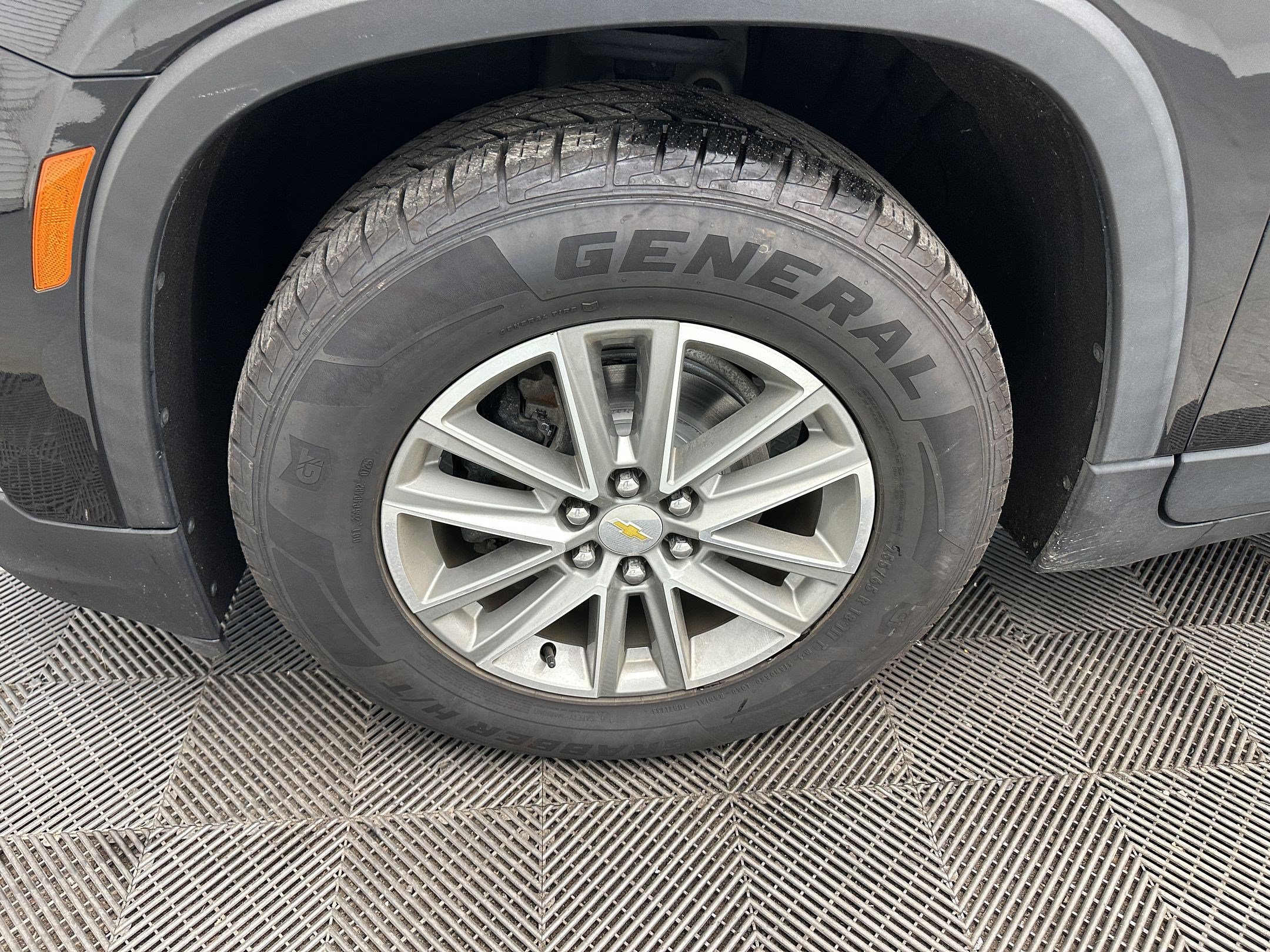 Certified 2023 Chevrolet Traverse LT AWD/4WD image 13