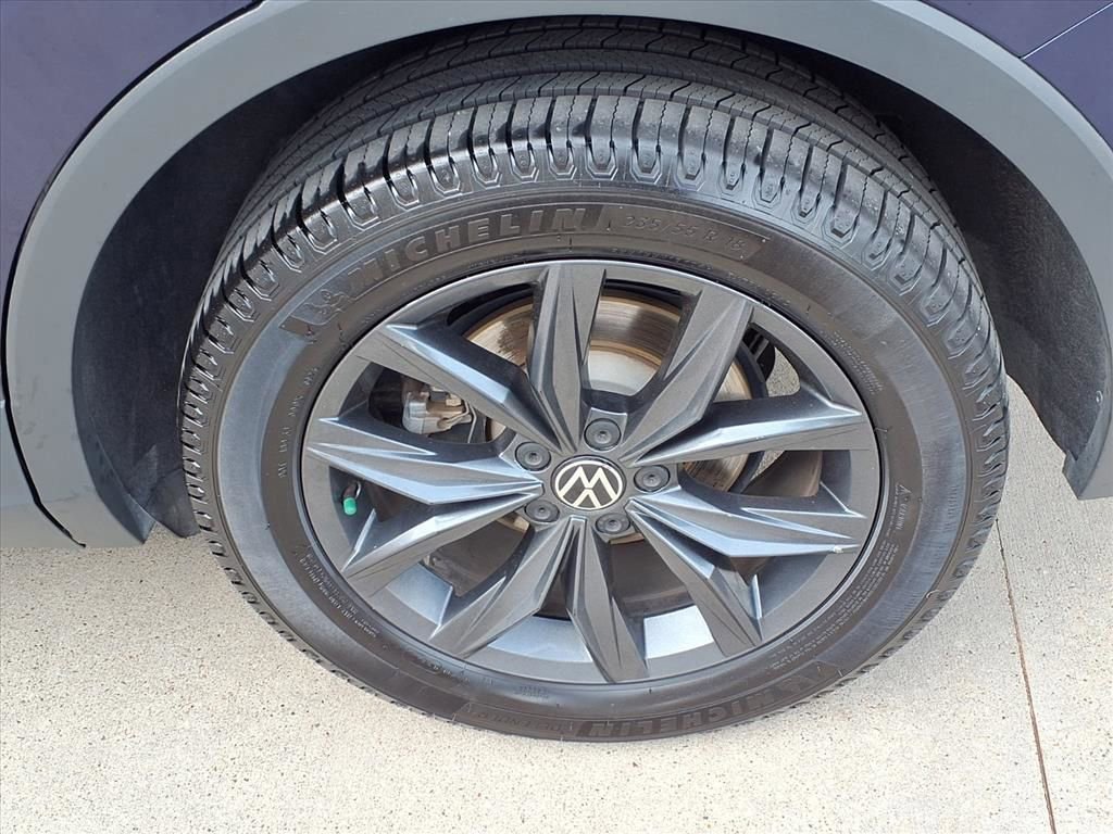 Used 2023 Volkswagen Tiguan SE FWD image 20