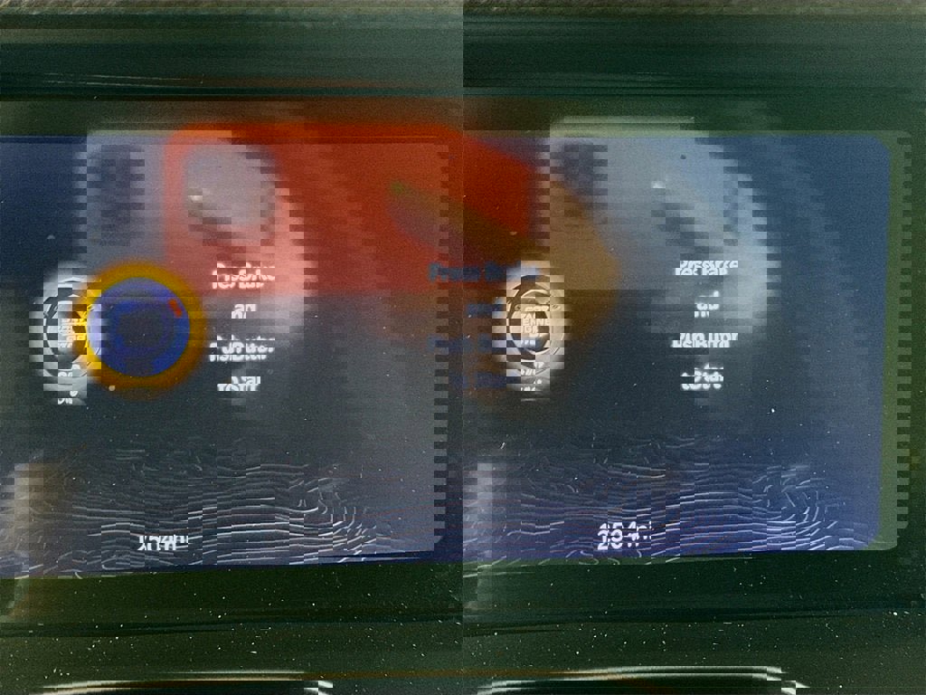 Used 2024 Jeep Grand Cherokee L Laredo w/ Luxury Tech Group I image 6