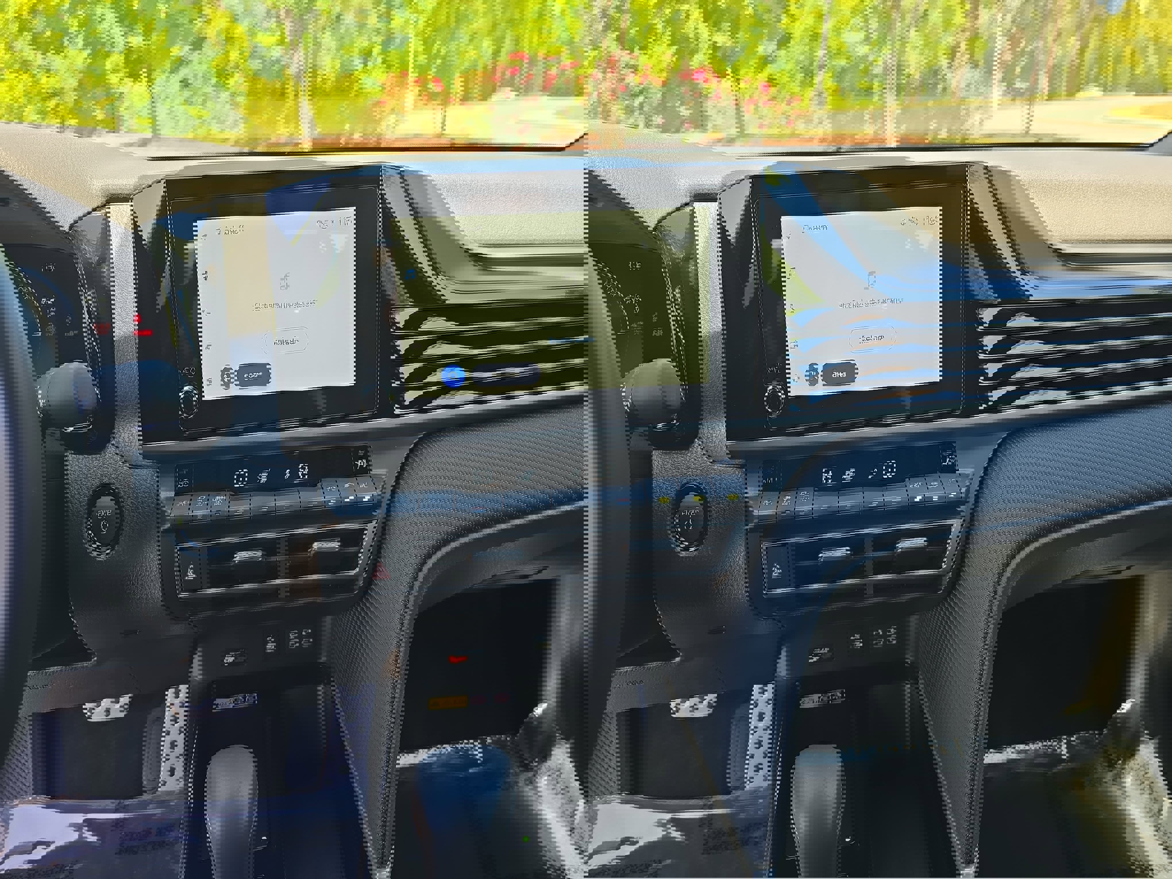 Used 2025 Toyota Camry SE FWD image 22