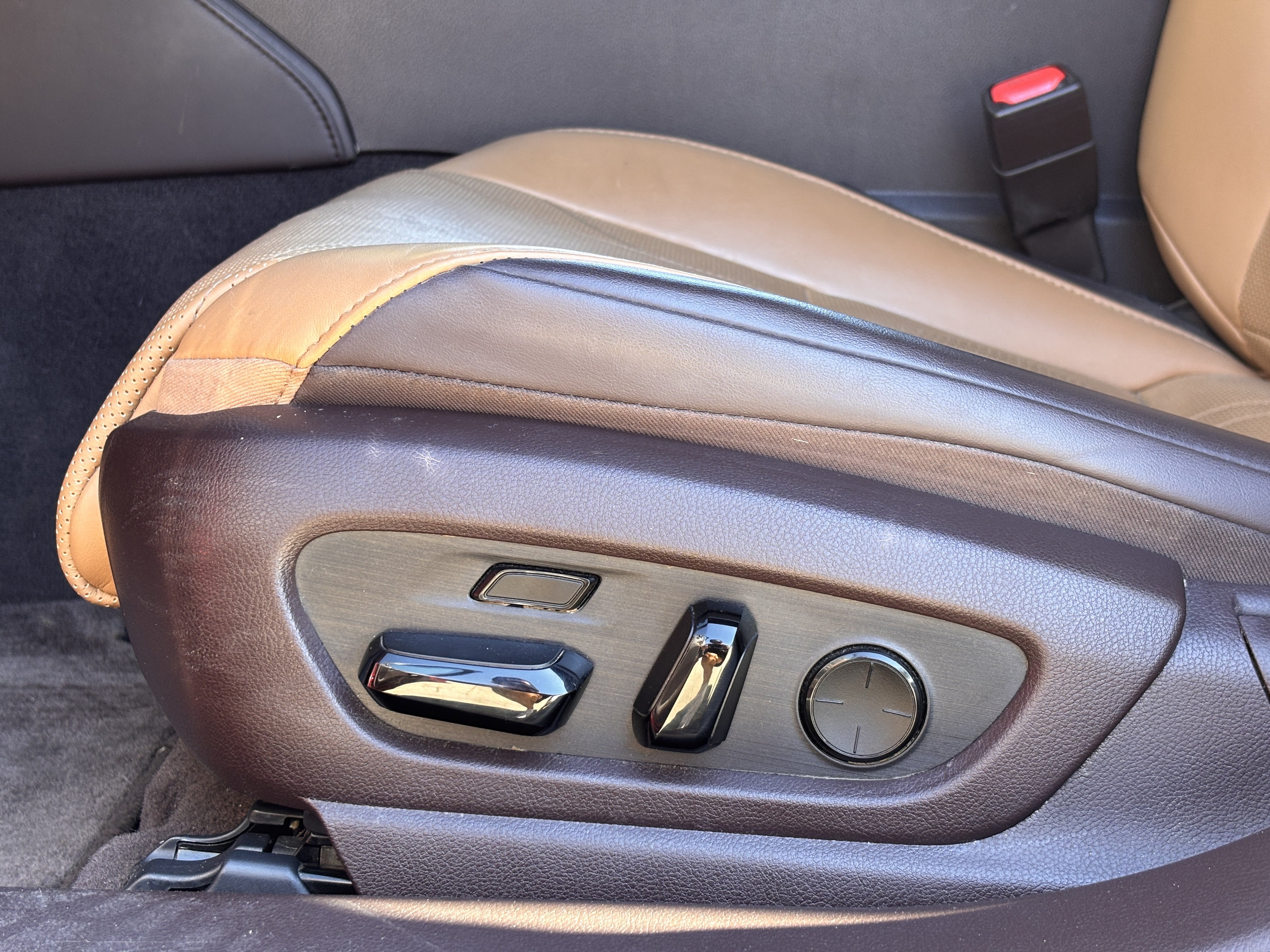 Used 2019 Lexus ES 300h Ultra Luxury FWD image 29