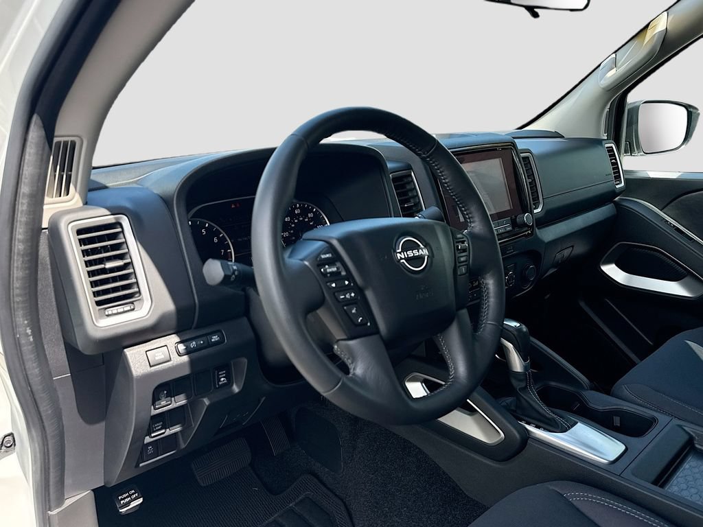 Certified 2024 Nissan Frontier SV w/ SV Convenience Package RWD image 20